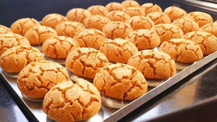 Traditional Moroccan Ghriba L'behla